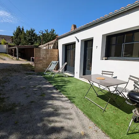 Casa de Férias Havre De Paix Maison Renovee Avec Jardin